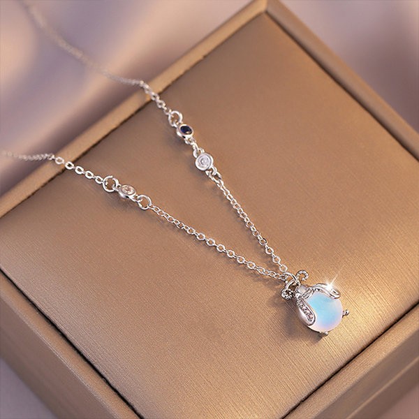 Moonstone Firefly Necklace – Golden